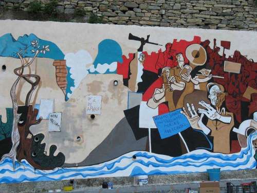 Badalucco - Un murale elogio alla propria memoria storica