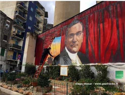 Napoli: un murale per onorare il grande tenore Enrico Caruso